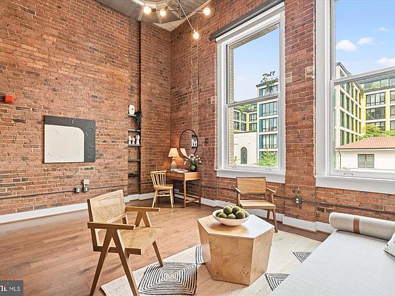 4th image of 1401 R St NW APT 201