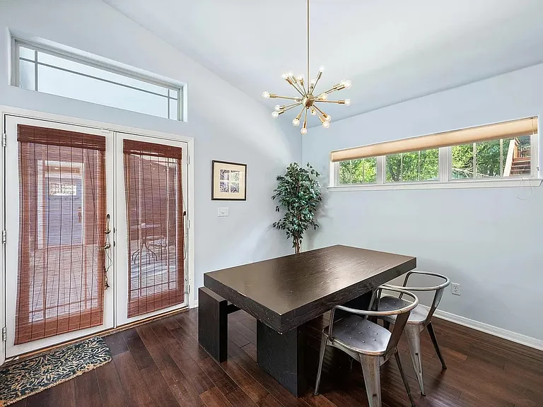 606 Fletcher St — Photo 17