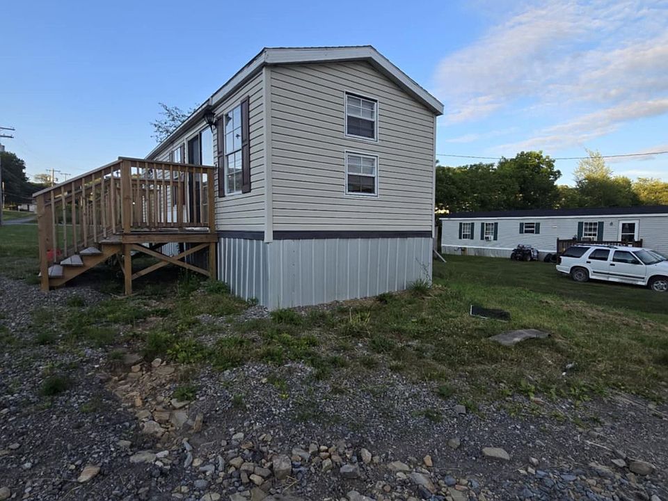 1st image of 105 4th St Lot 26
