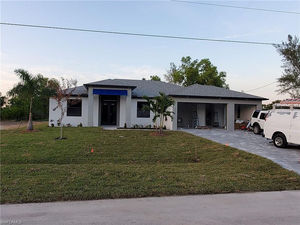 1st image of 806 SW 31st Ter