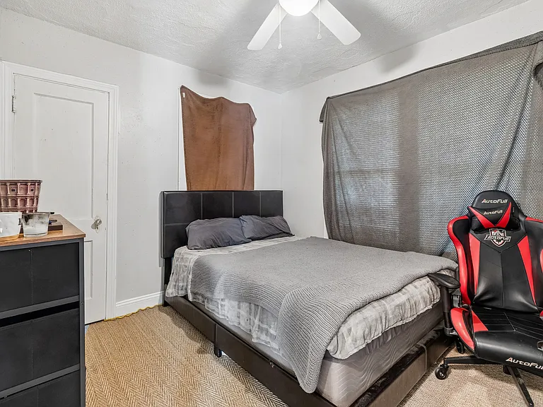 2536 Lowell Ave — Photo 5