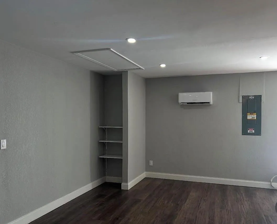 Studio, 1.0 bath, 1378 sqft, $800 — Photo 3