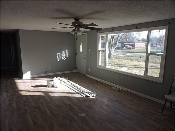 4th image of 4322 N County Road 1025 E