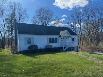 47 Orchard St., Hamburg, NJ, 07419