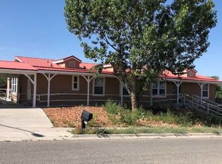 1726 Vista Pl, Espanola, NM 87532