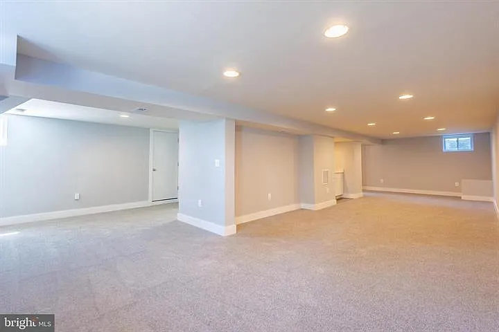105 Meadow Rd — Photo 30