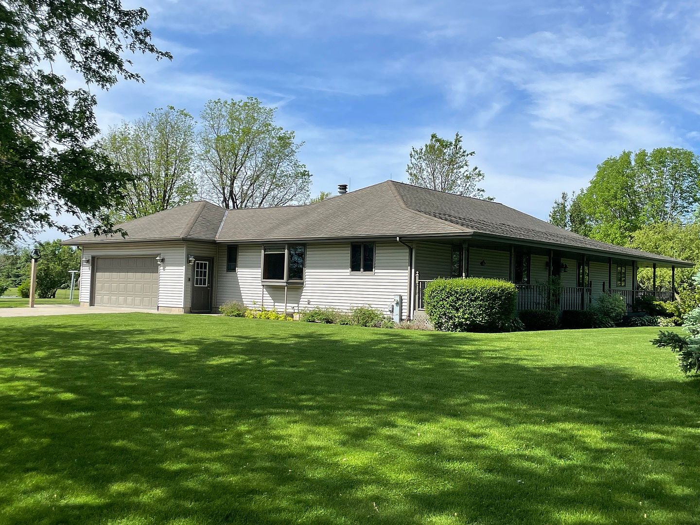 1685 W Mine Rd, Mazon, IL 60444 | Zillow