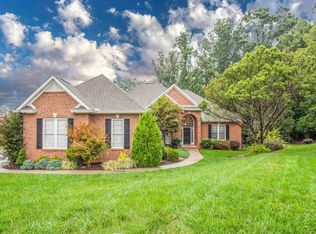 600 Yellowstone Ln, Lenoir City, TN 37771