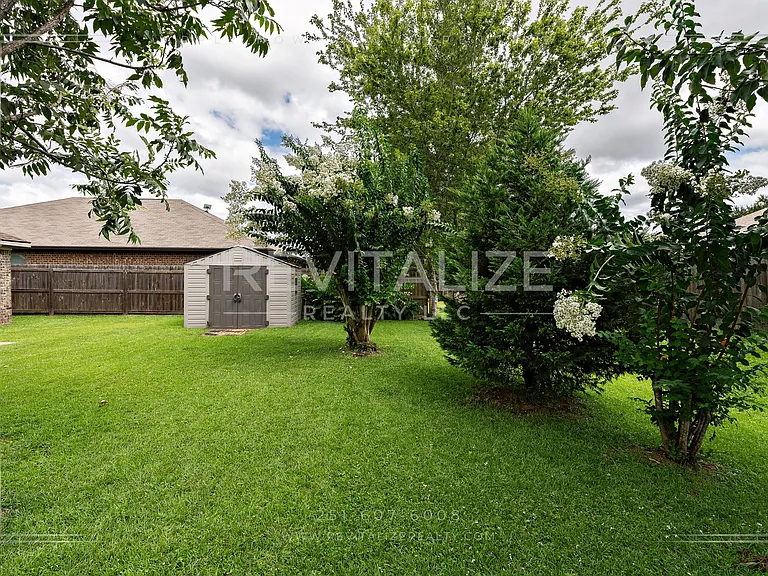 1549 Majesty Loop — Photo 45