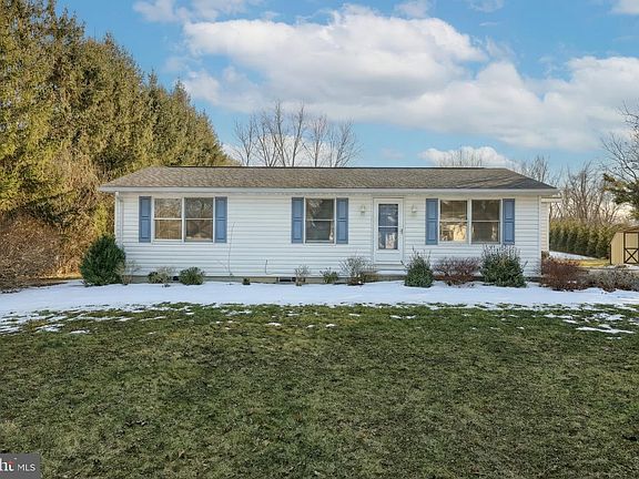 4th image of 364 Sunset Rd