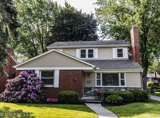 2833 Trafford Rd, Royal Oak, MI 48073