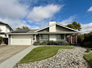 1017 Carob Ct, Petaluma, CA