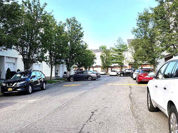 2nd image of 272 Aspen Knolls Way