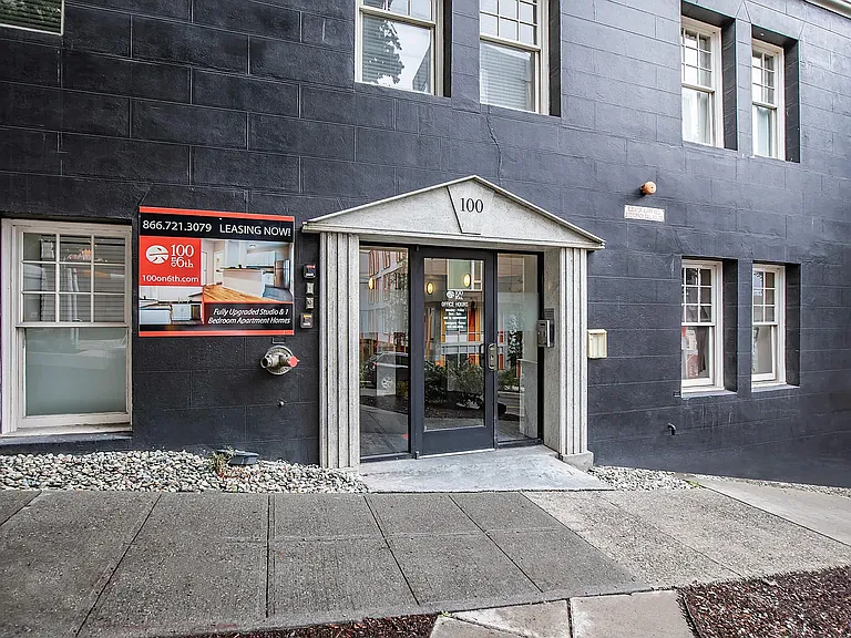 100 on 6th *Limited Time Concession: Now Offering 1 Months Free Rent* — Photo 8