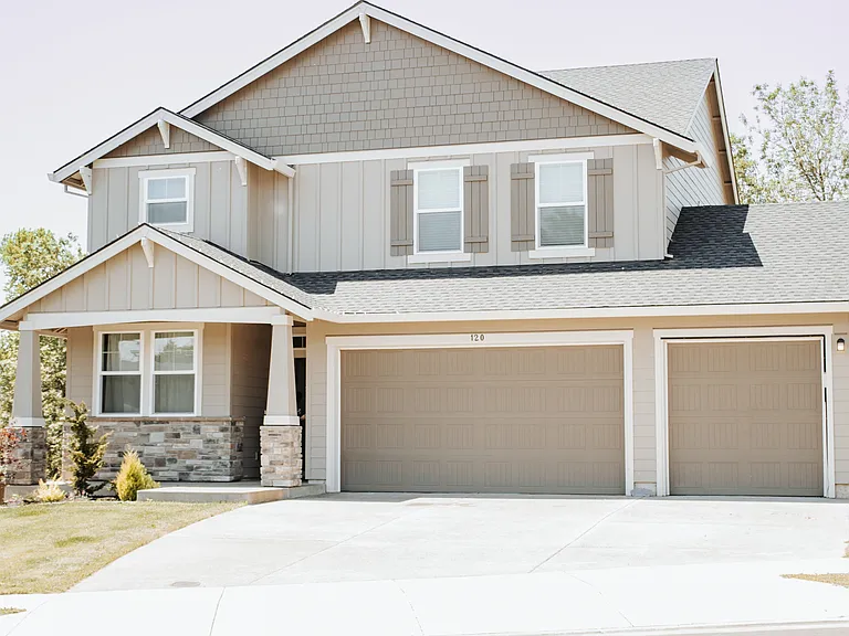 120 Cypress St — Photo 1