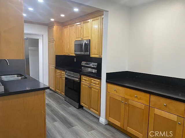 5412 Lindley Ave #310 — Photo 5