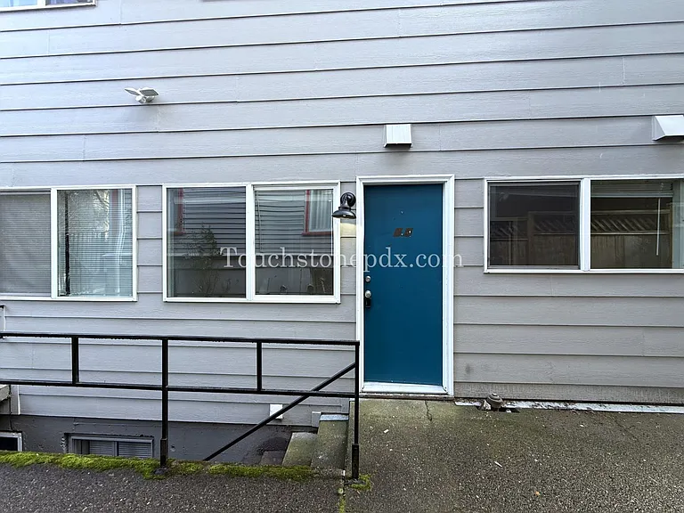2424 NW Kearney St #15 — Photo 20
