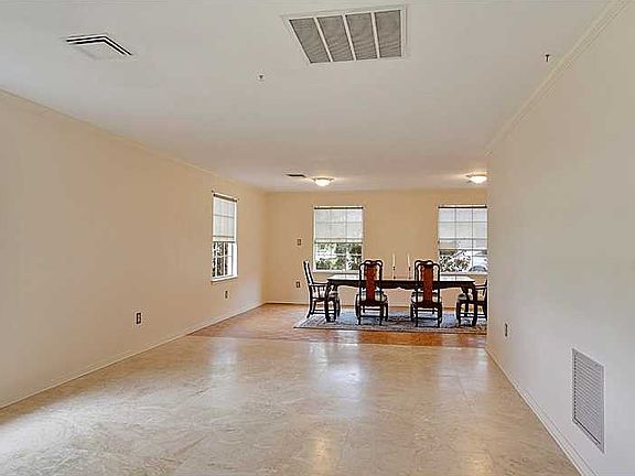 4th image of 6256 Pratt Dr