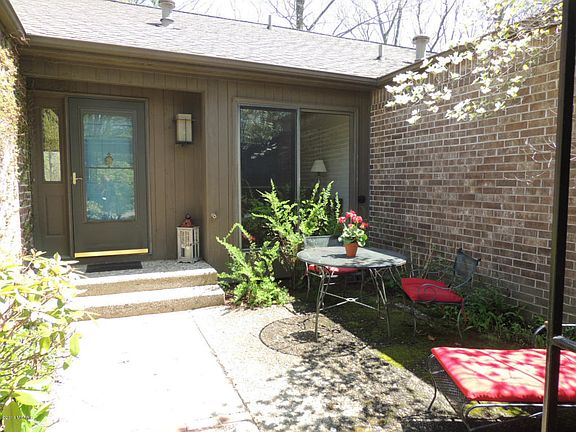 2nd image of 4020 Lake Forest Ln
