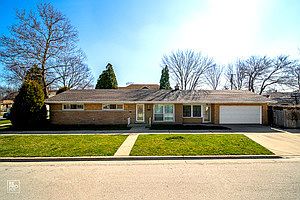 1st image of 2929 Kenilworth Ave
