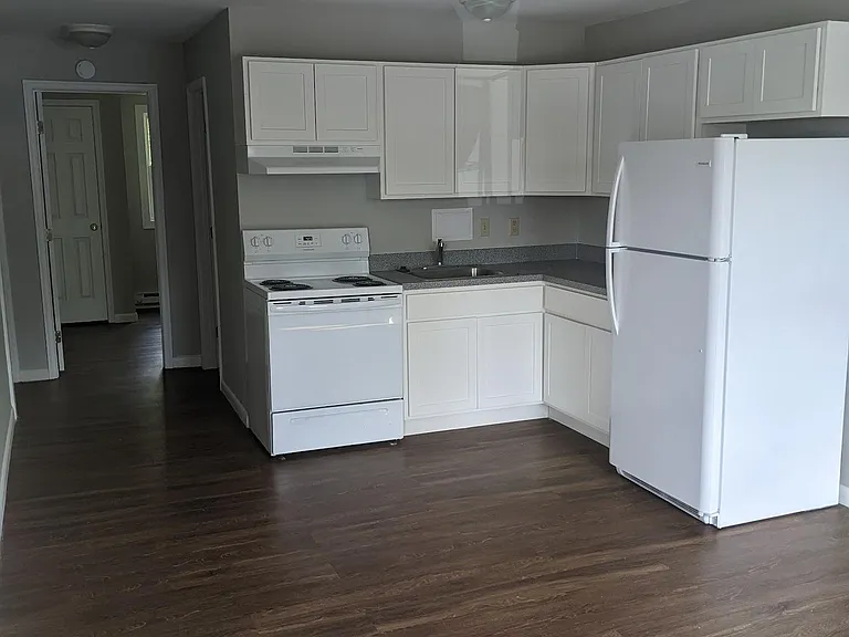 44 Bellview Ave #2A — Photo 1