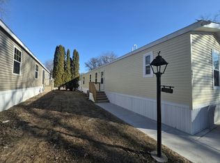 447 Warbler Ln #447, Madison, WI