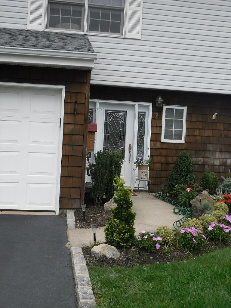 9 Sandy Hill Rd 1, Commack, NY 11725 Zillow