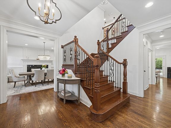 3rd image of 5615 Childs Ave