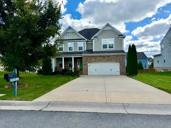 5037 Maben Hill Ln, Glen Allen, VA 23059