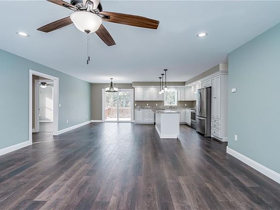 4th image of 26 Pearl St