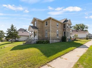 430 W Conant St, Portage, WI 53901