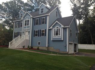 17 Kenneth Rd, Reading, MA 01867