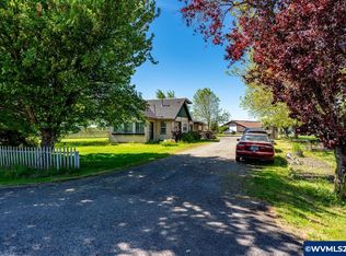 30557 Diamond Hill Dr, Harrisburg, OR 97446