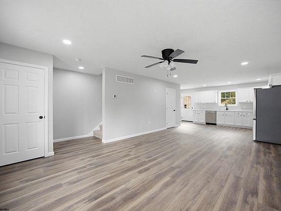 2nd image of 141 Mulberry Ave #A
