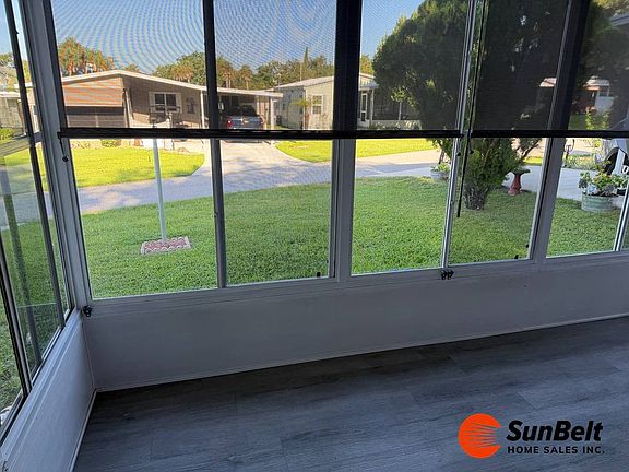 5th image of 1270 Sunset Dr