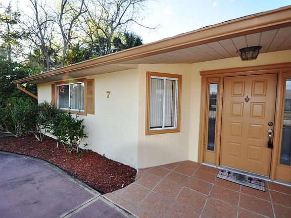 4th image of 7 Cottonton Ct