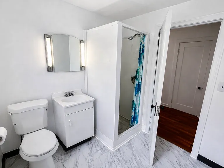 1811 Weston Ave #3 — Photo 10