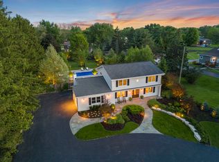 28W495 87th St, Naperville, IL 60564