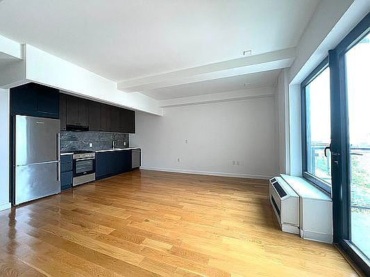 5th image of 25 E 19th St APT 7D