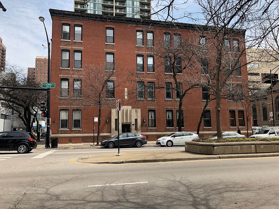 1st image of 1039 N La Salle Dr APT 13