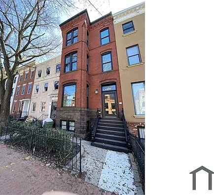 3 bed, 850 sqft, $5,250 — Photo 1