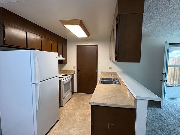 2nd image of 202-220 C St SW