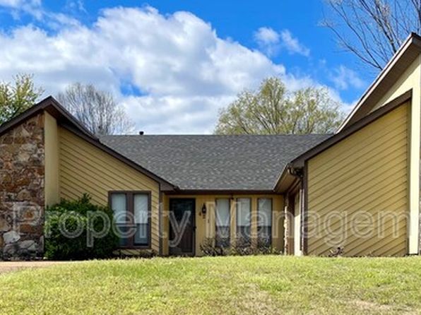 421 Griffon Dr