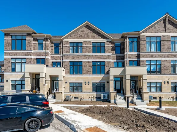 8 Seine Ln, Richmond Hill, ON L4S 1N7