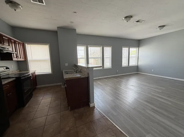 751-757 W Main St, Rochester, NY 14611