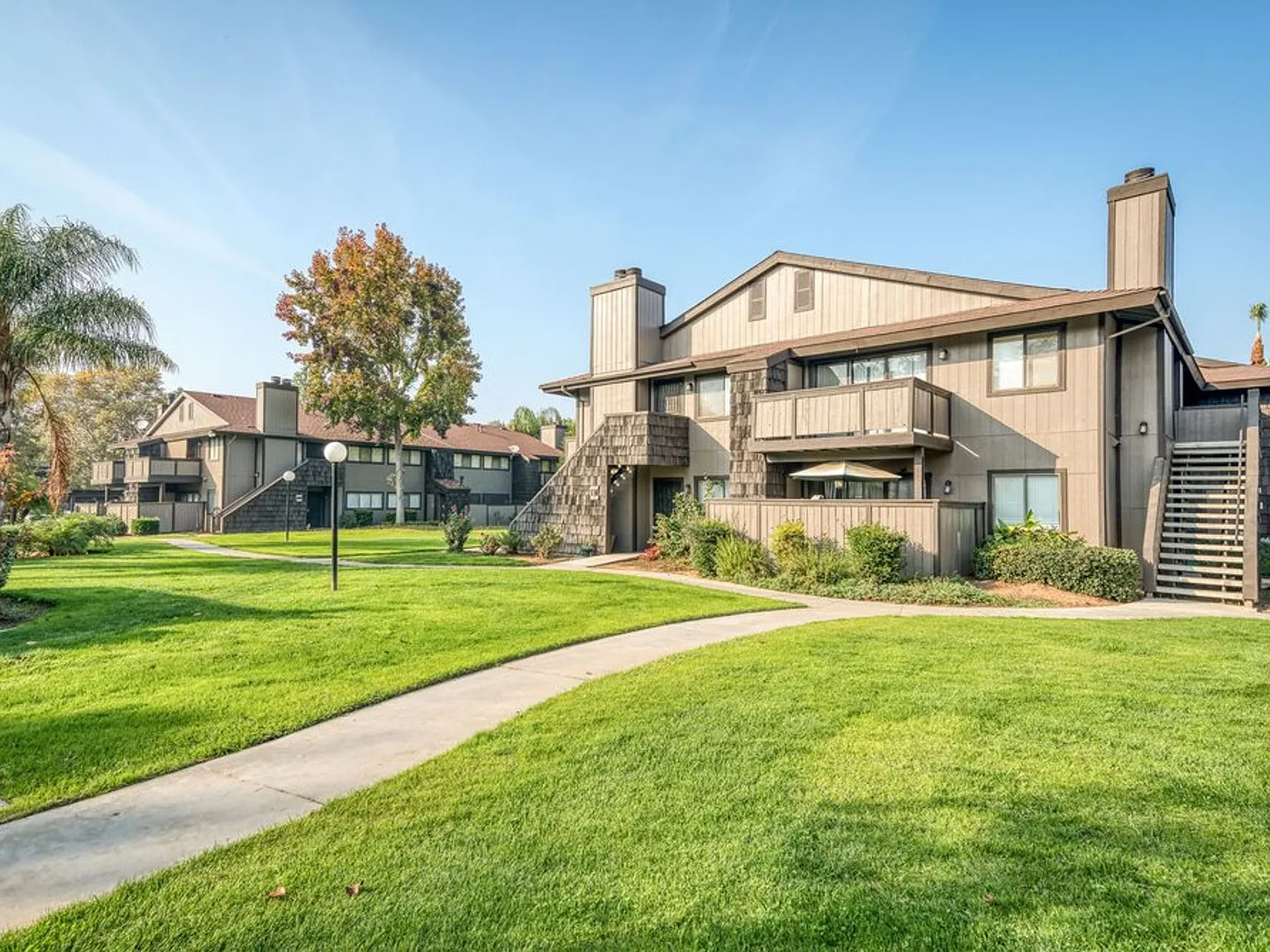 Ranchwood Condos — Photo 4