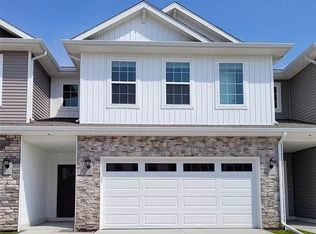1002 Maywood Ln, Waukee, IA 50263