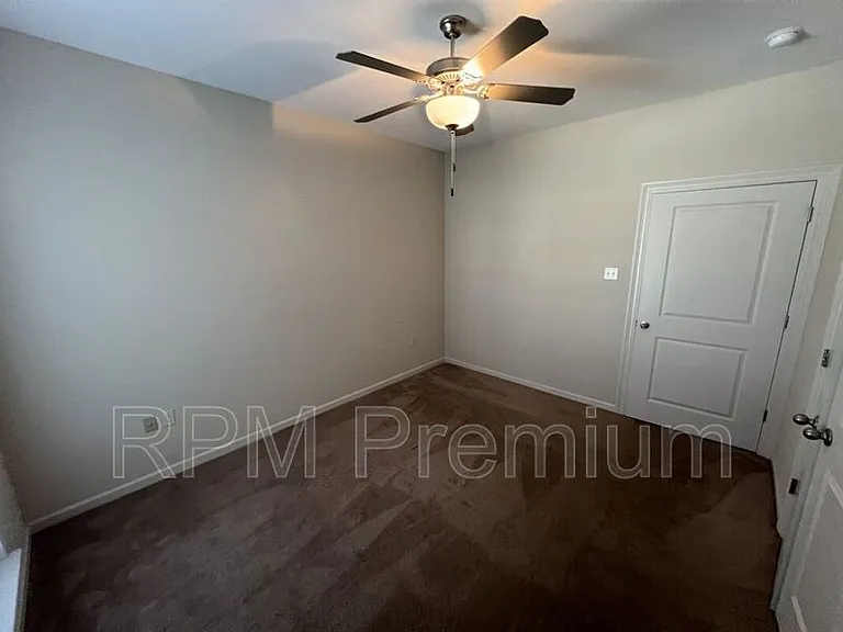8614 Forestwood Ave — Photo 30