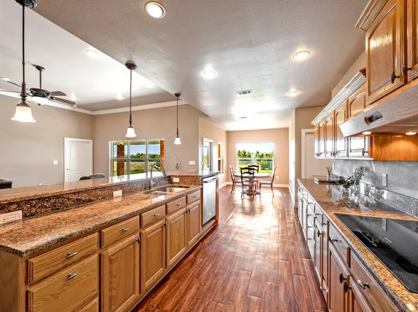 1003 Johnson Trl, Bells, TX 75414