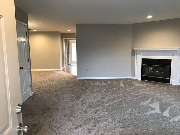 2nd image of 496 Lochmere Dr